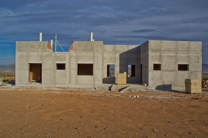 402734_526877880662568_256547753_n