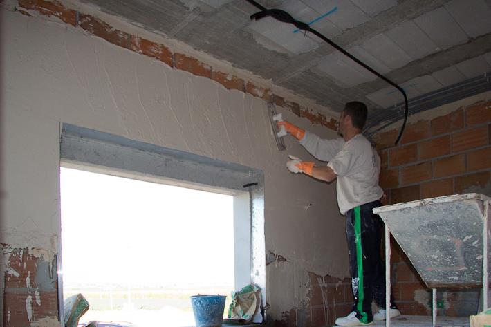 481546_563836700300019_925806430_n