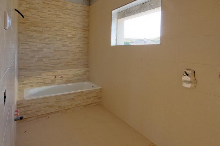 483587_627461990604156_1709349897_n