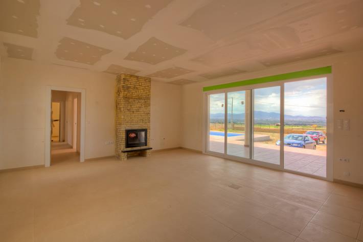 62643_637034309646924_205394100_n