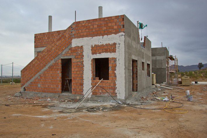 199335_524095014274188_383153430_n