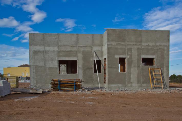 247857_526878040662552_1740879457_n